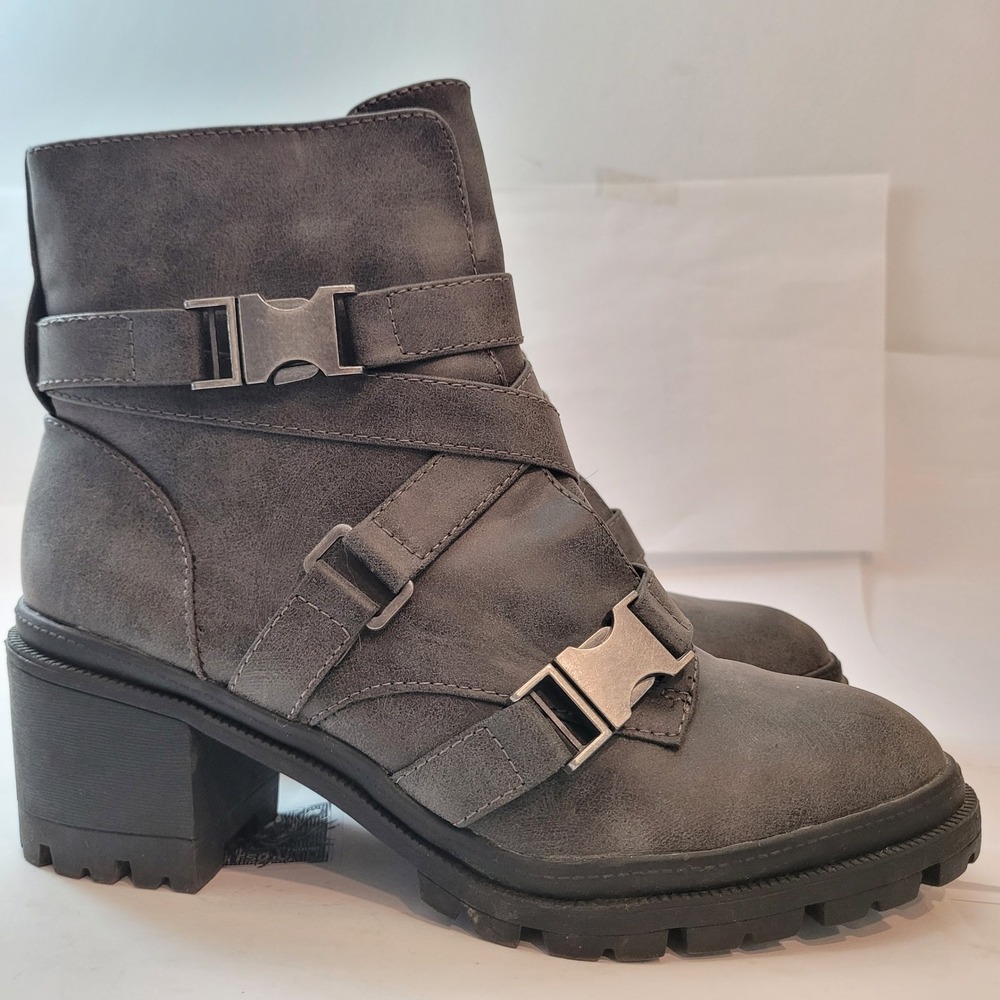 Jellypop Halloweena Ankle Boots Womens 10M Gray Multi Strap Buckle Lug Sole Goth